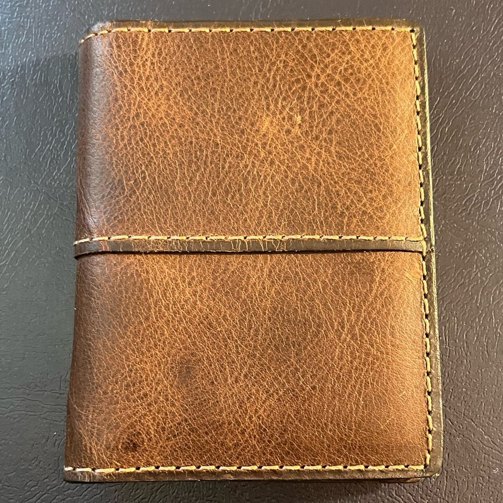 Fossil Men’s Leather Card Holder